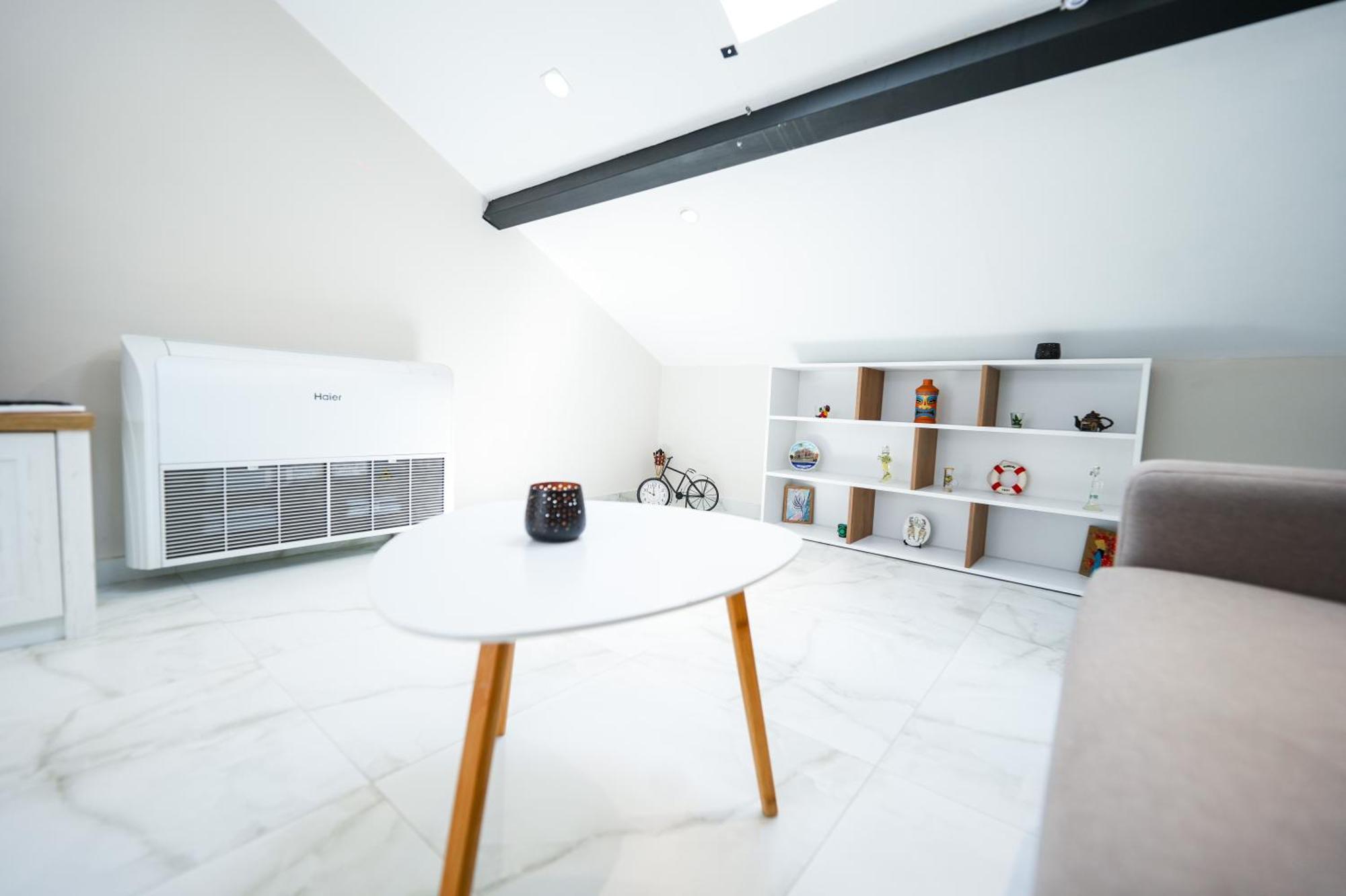 City Center Hideout - Studio Apartment Tirana Kültér fotó